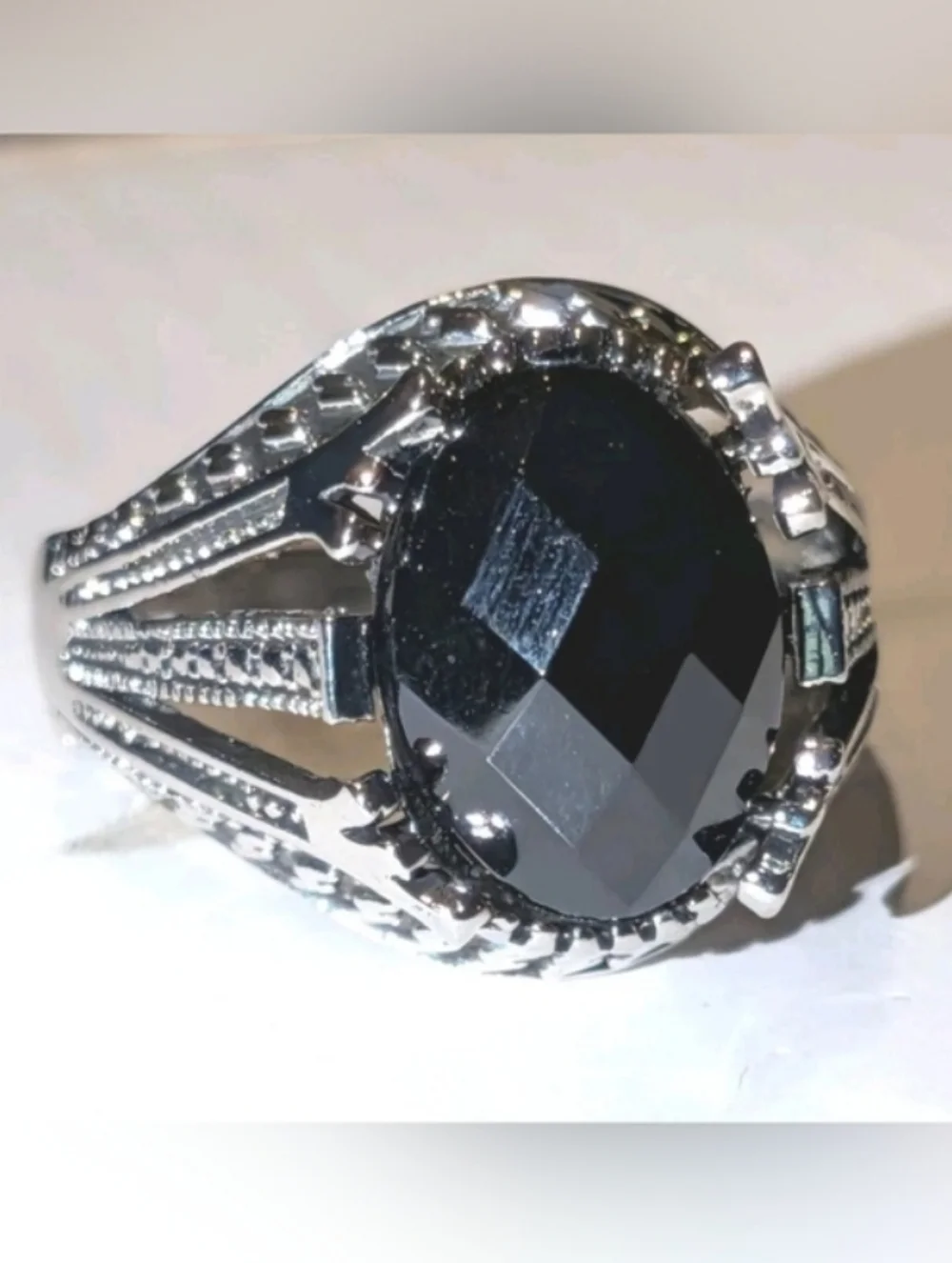 Mens Black Simulated Onyx Ring Silver Plated Size 10 Oval Statement Gothic Ring